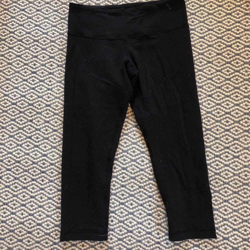 Black Lululemon leggings